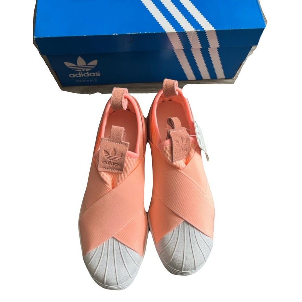 NWT Adidas Superstar Slip-On Coral Pink and White AQ0919 Women’s Sneakers Size 5